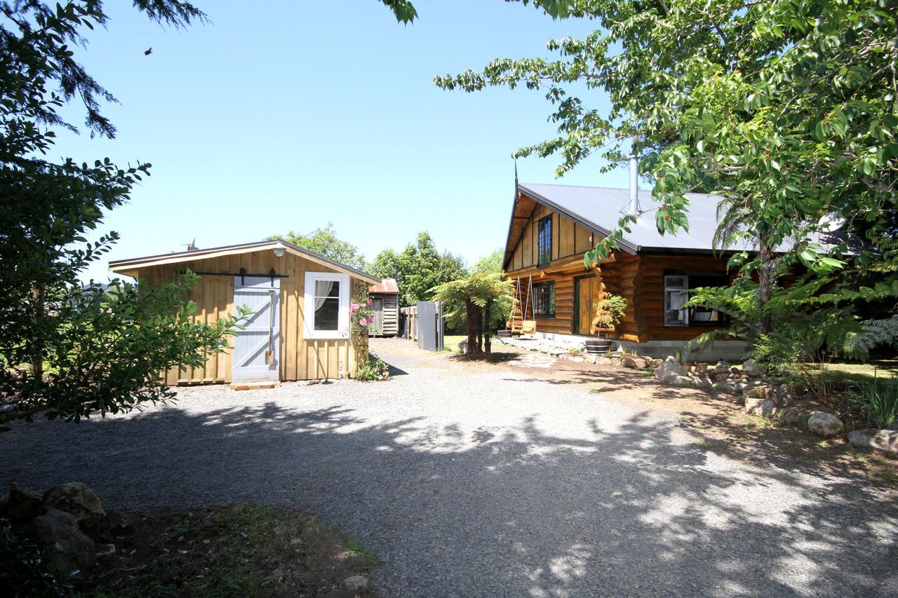 The Log Cabin & Packing Shed Villa Waihi Exterior foto