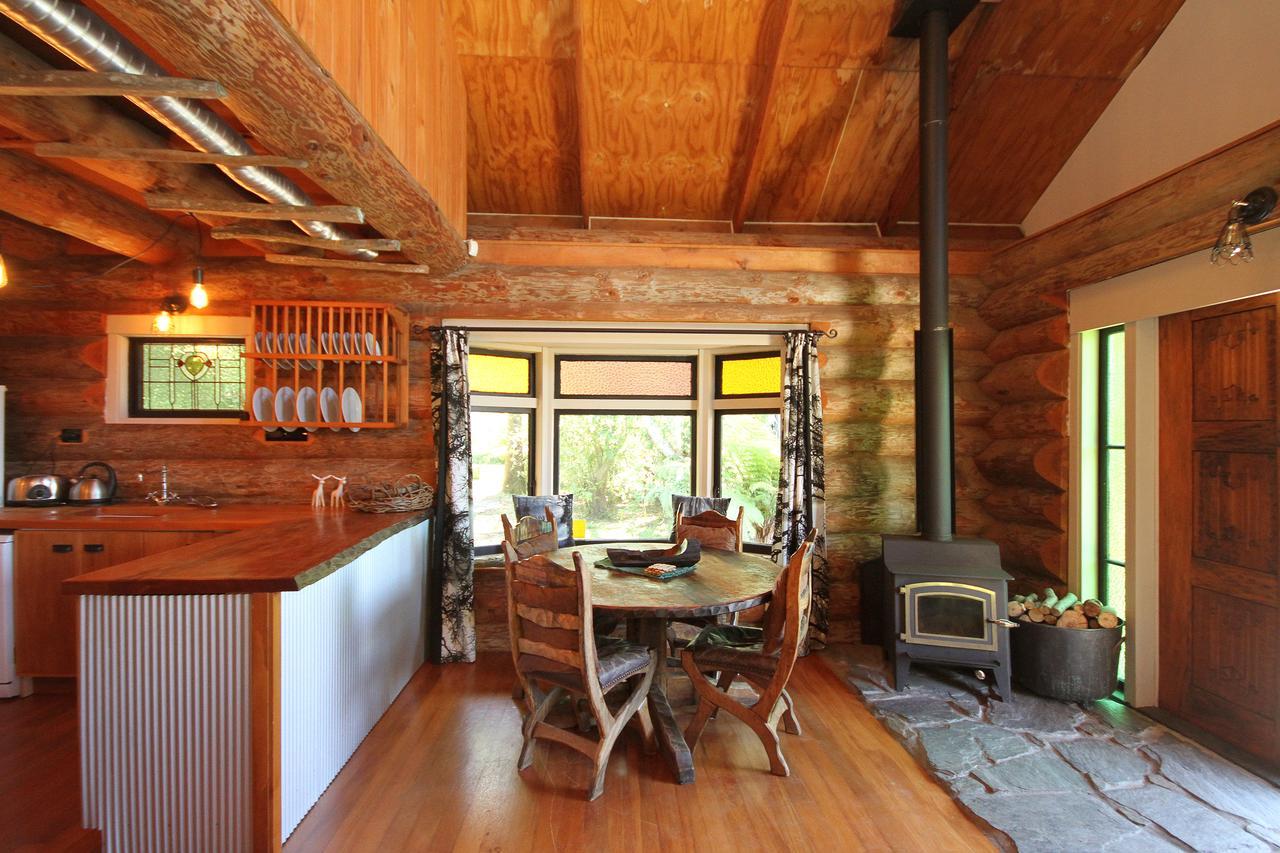The Log Cabin & Packing Shed Villa Waihi Exterior foto
